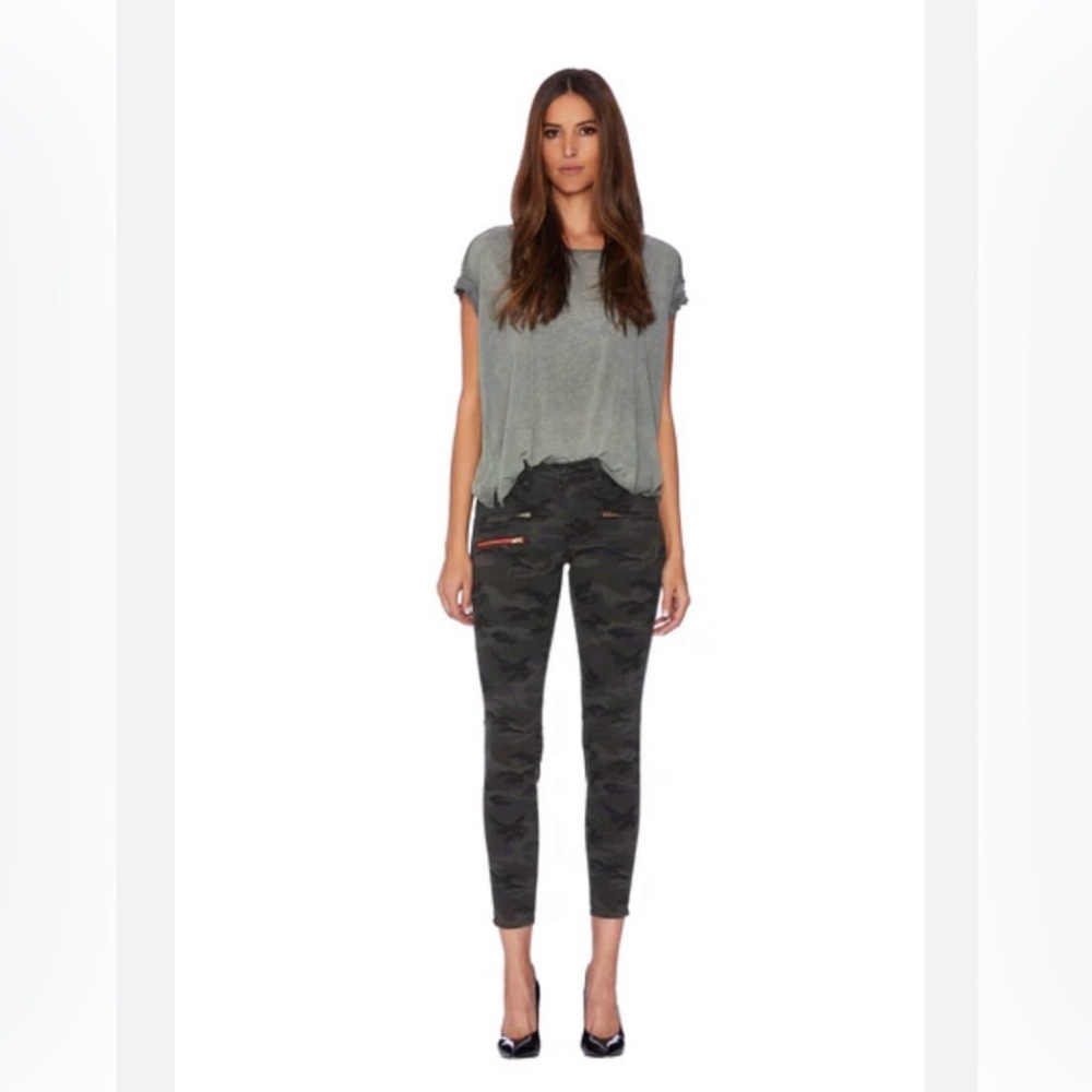 Etienne Marcel NWT Camo Zip Moto Skinny Jeans size 26